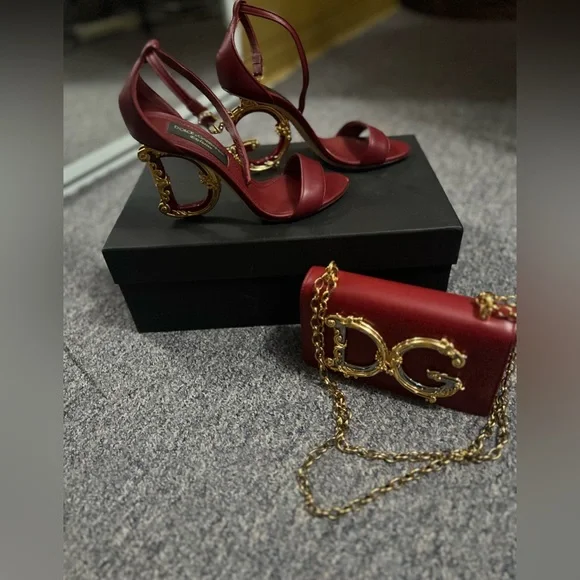 Dolce & Gabbana Red 
DG girls shoulder bag - Picture 2 of 14